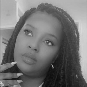 Meet your Posher, April